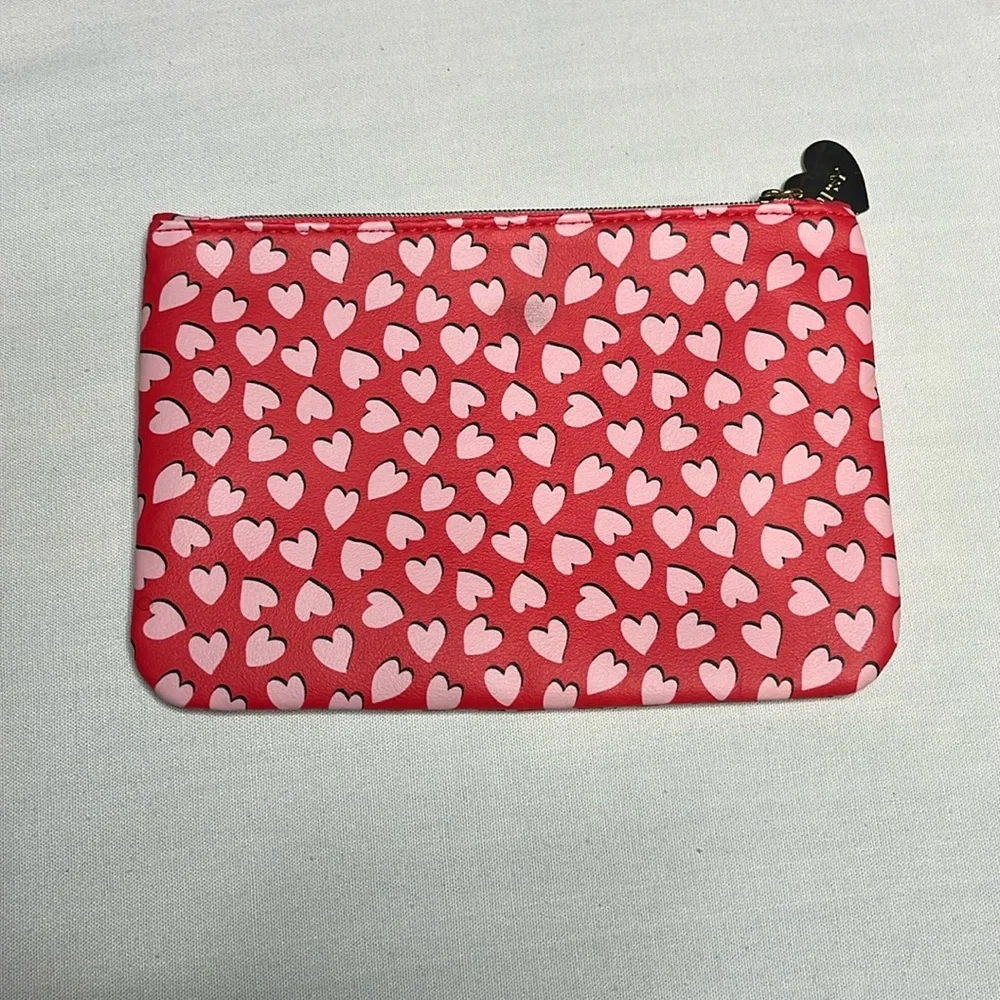 IPSY‎ Hearts Glam Bag.